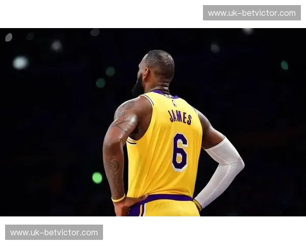 诸神黄昏的巅峰圆舞曲:湖人vs勇士时间表,每一秒都是时代的余响